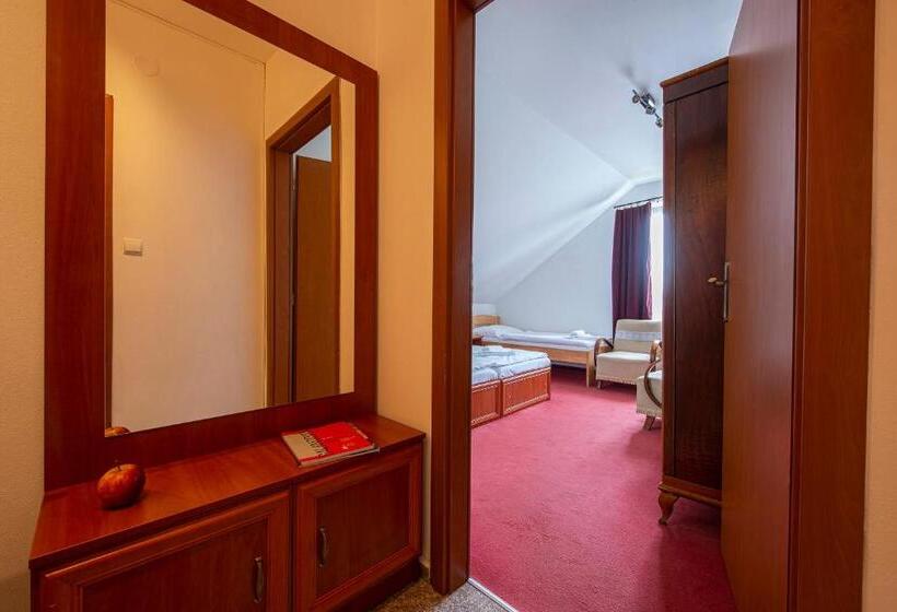 汽车旅馆  Penzión A Reštaurácia Lavender