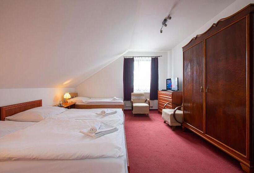 汽车旅馆  Penzión A Reštaurácia Lavender