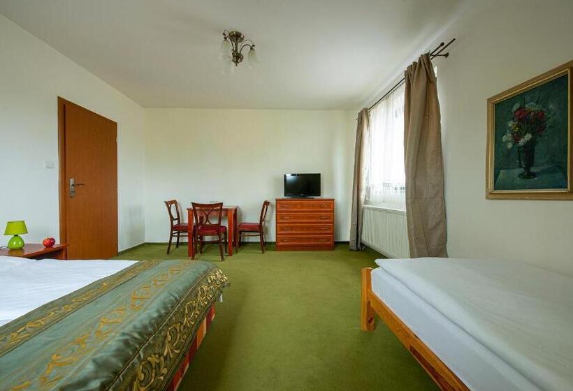 汽车旅馆  Penzión A Reštaurácia Lavender