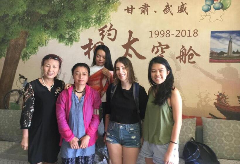 Wuwei Qiyou Space Capsule Hostel