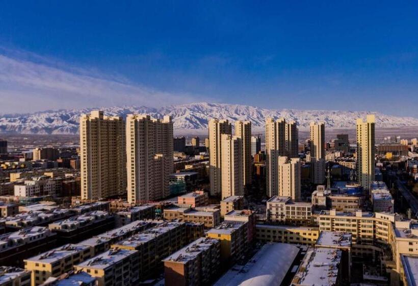 Wuwei Qiyou Space Capsule Hostel