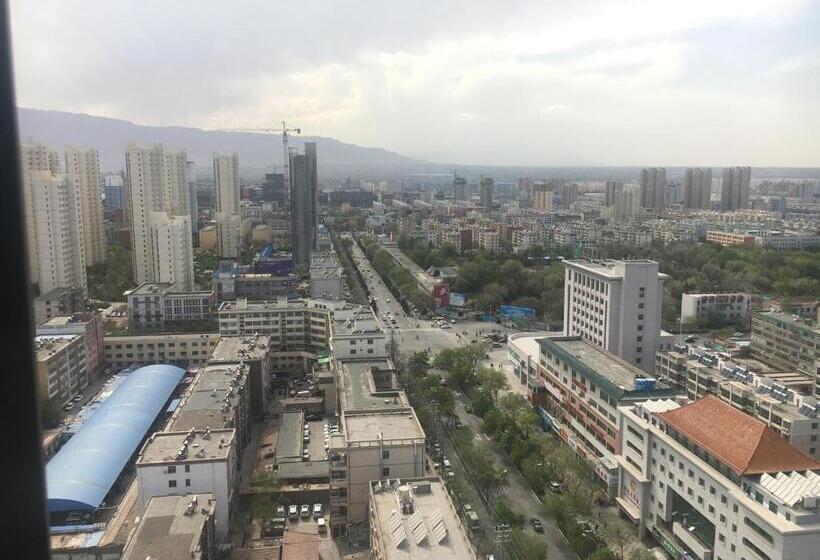 Wuwei Qiyou Space Capsule Hostel