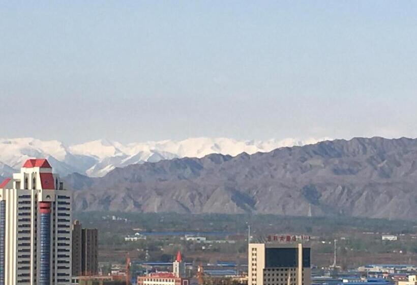 Wuwei Qiyou Space Capsule Hostel