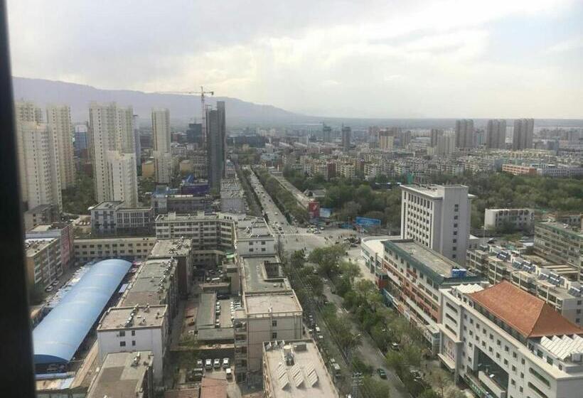 Wuwei Qiyou Space Capsule Hostel