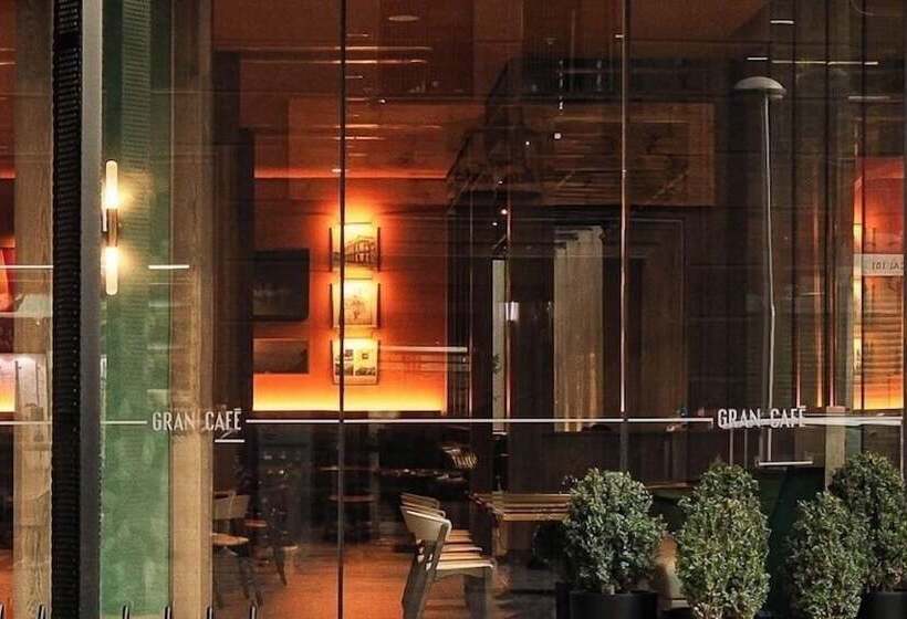 Debaines Hotel Santiago