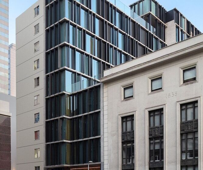 Debaines Hotel Santiago