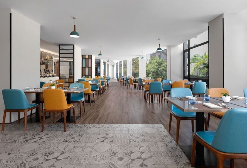 هتل Four Points By Sheraton Boracay