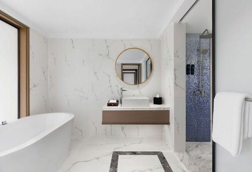 هتل Four Points By Sheraton Boracay