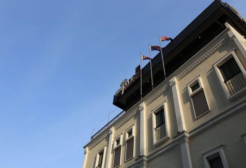 בית מלון כפרי The Grand Jade