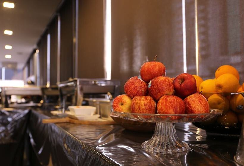 בית מלון כפרי The Grand Jade