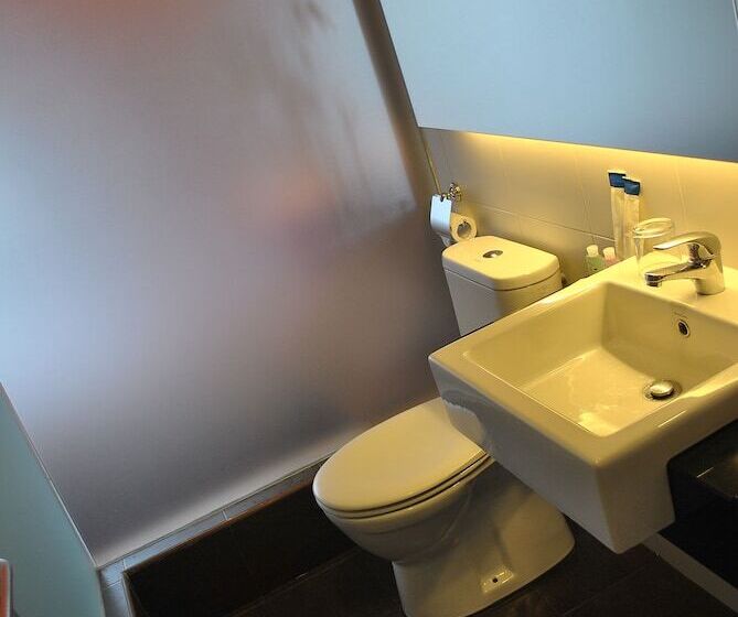 בית מלון כפרי The Grand Jade