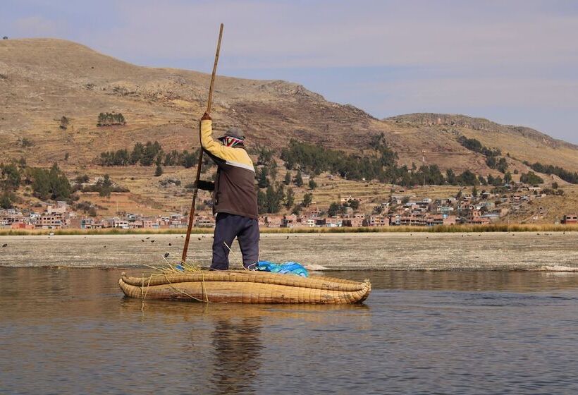 Отель Titicaca Floating Lodge