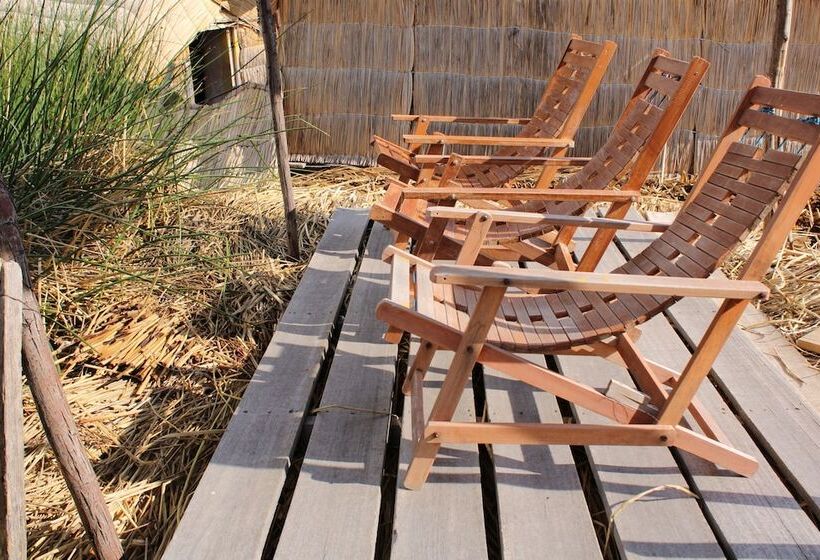 Отель Titicaca Floating Lodge