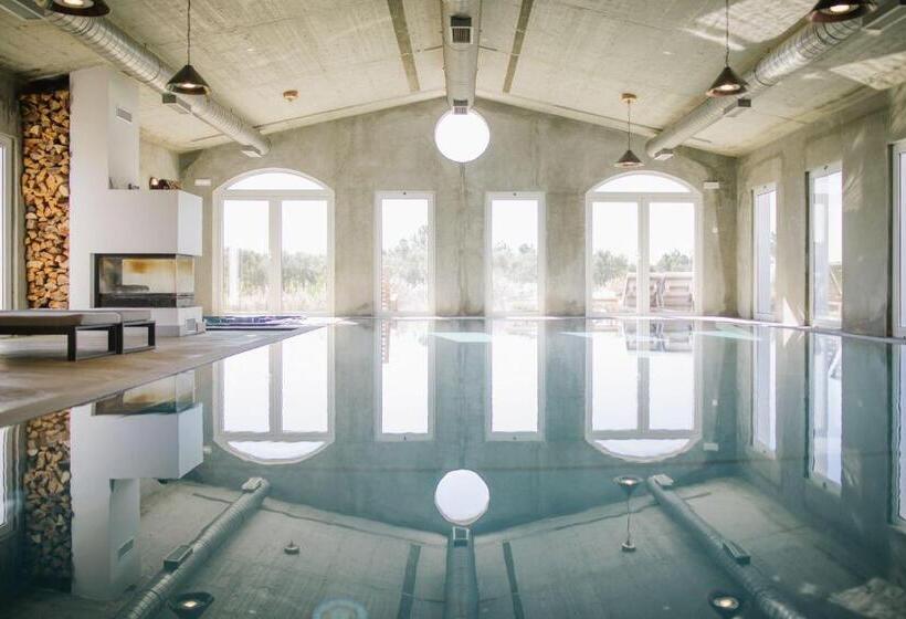 Craveiral Farmhouse By Belong Staying & Feeling