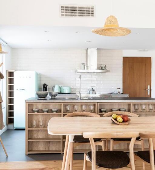 Craveiral Farmhouse By Belong Staying & Feeling