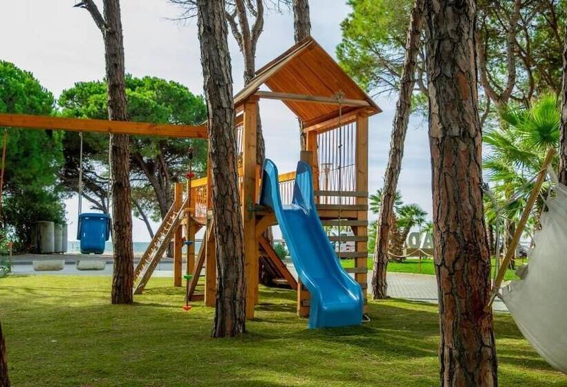 ホテル Fllad Resort & Spa