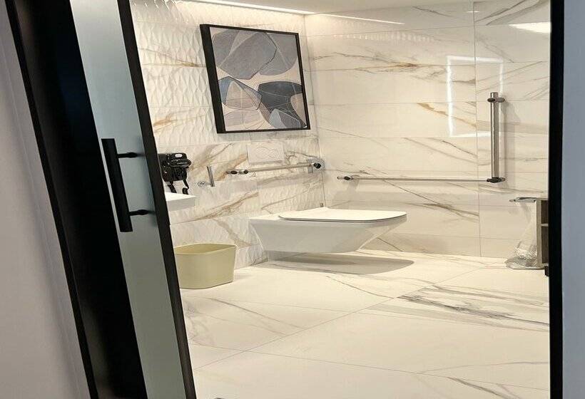 Hotel Riu Plaza Toronto