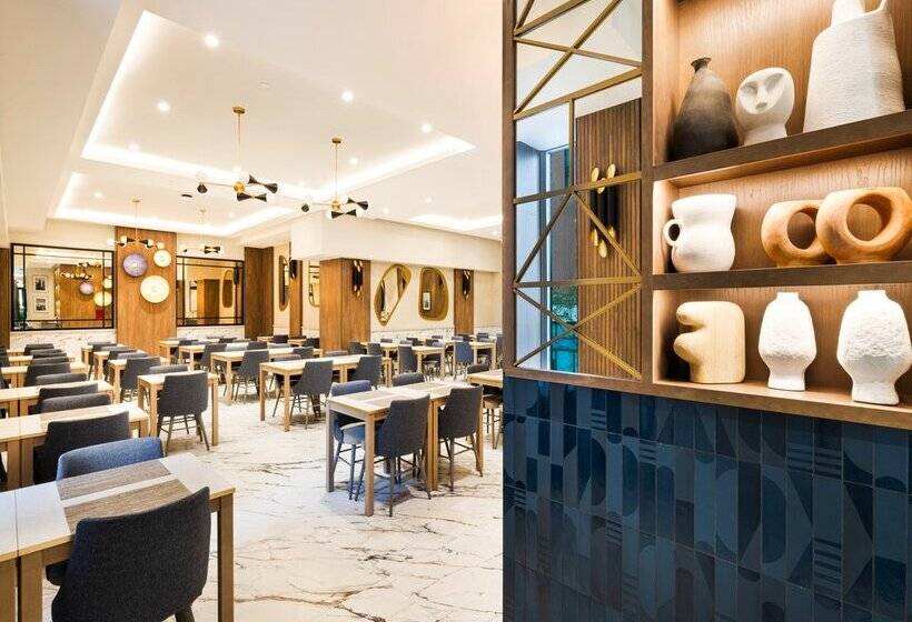 Hotel Riu Plaza Toronto