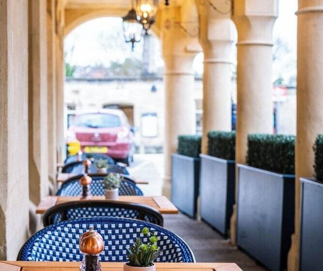 ホテル The Stroud