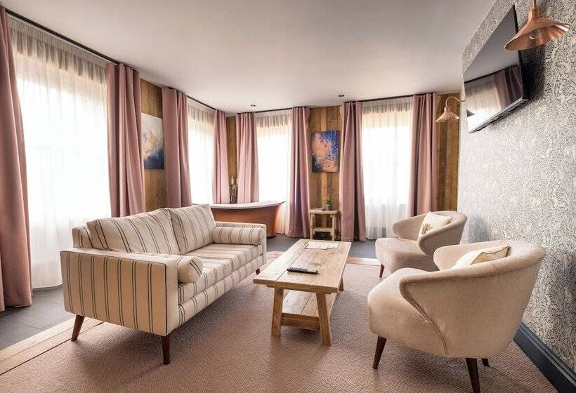 ホテル The Stroud