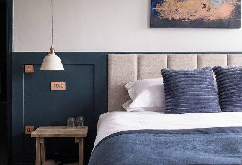 ホテル The Stroud