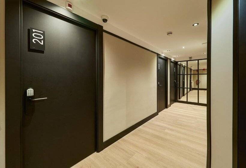 ホテル B48 Oviedo Opera