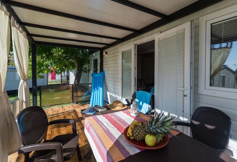 בית מלון כפרי Camping Adria Mobile Homes Park Umag