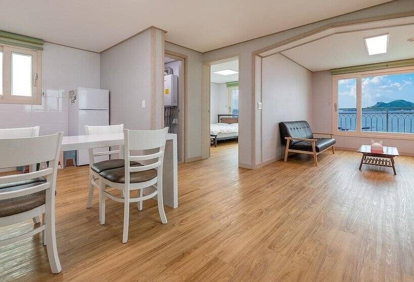 Jeju Jang Sugot Pension