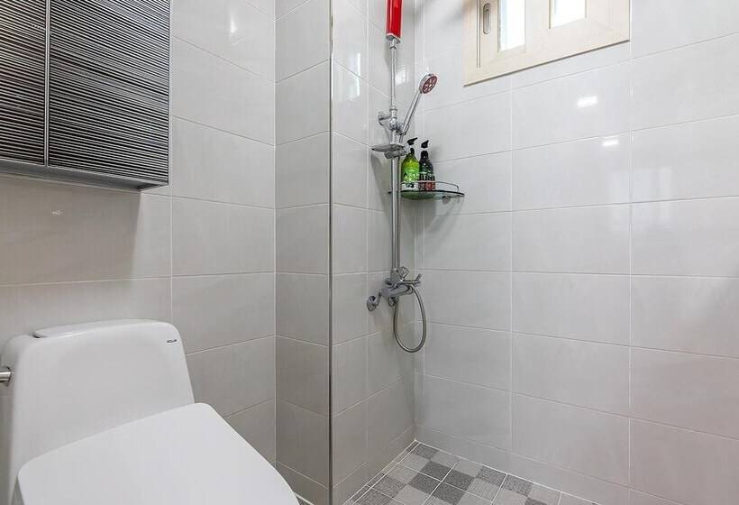 Jeju Jang Sugot Pension