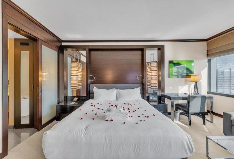 Vdara Beautiful Suite On 22nd Flr Free Valet Parking