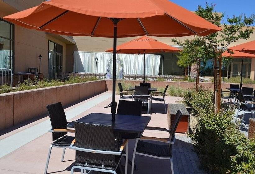 هتل Cliff Castle Casino