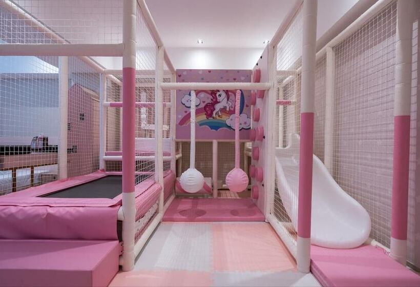 Отель Jangyu Almond Kids