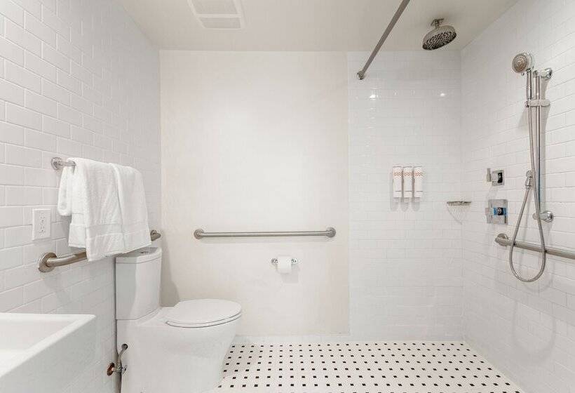 Отель The Daydrift