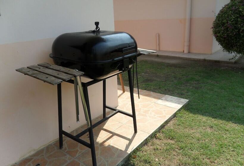 בית מלון כפרי Two Fifty Nine Resort