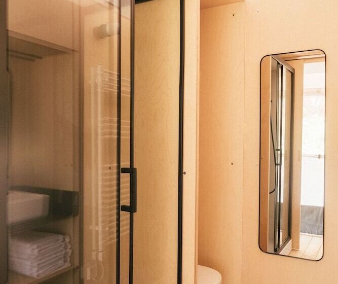 Отель Wecamp Cádiz