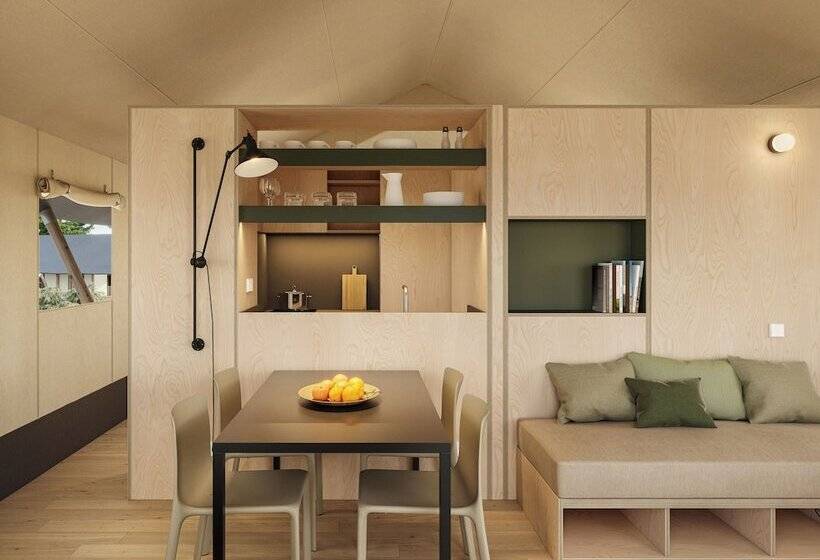 Отель Wecamp Cádiz