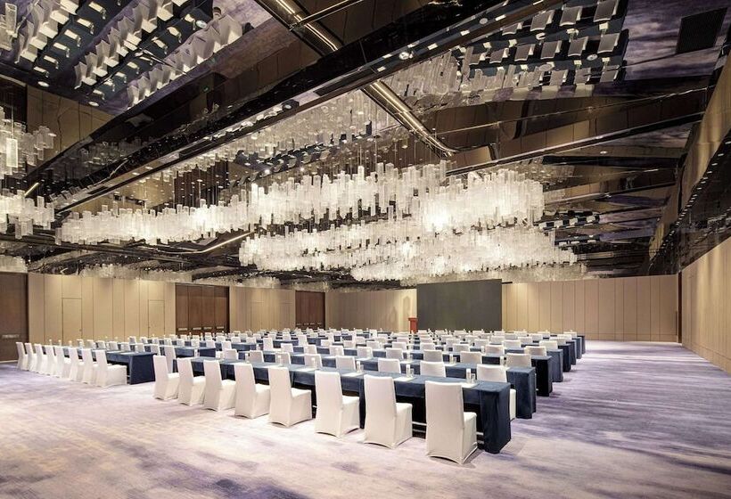 Отель Wyndham Grand Lishui Downtown