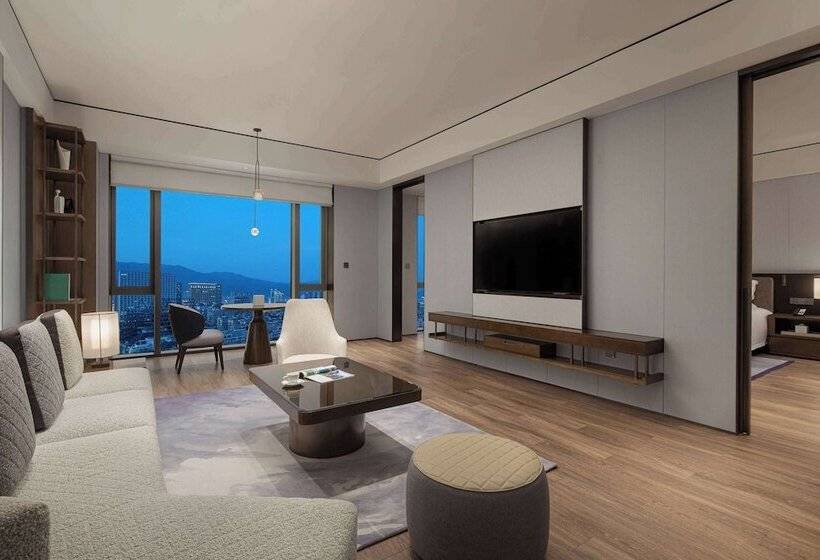 Отель Wyndham Grand Lishui Downtown