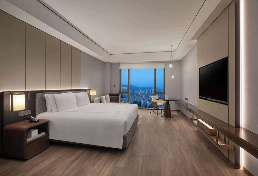 Отель Wyndham Grand Lishui Downtown