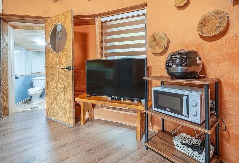 Taean Todamgil Pension