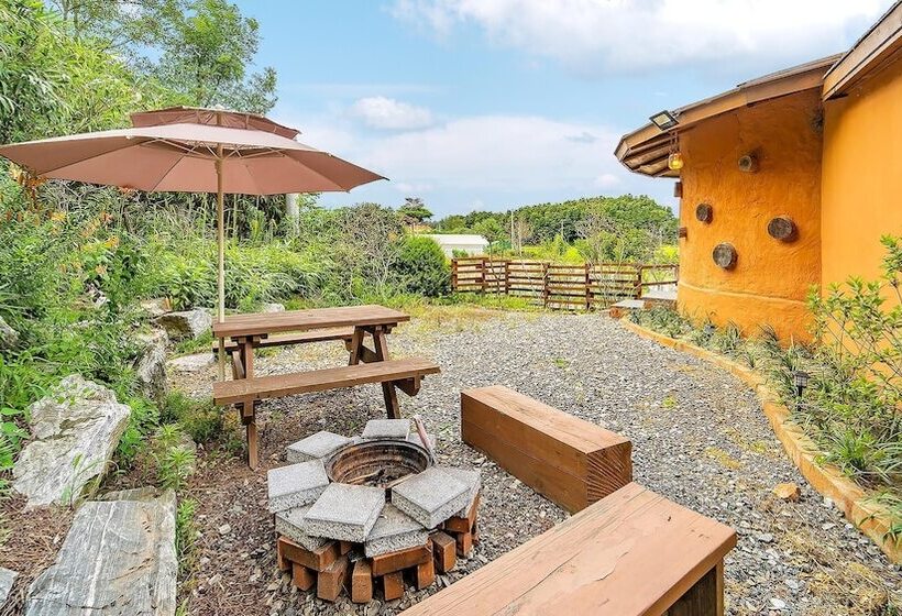 Taean Todamgil Pension