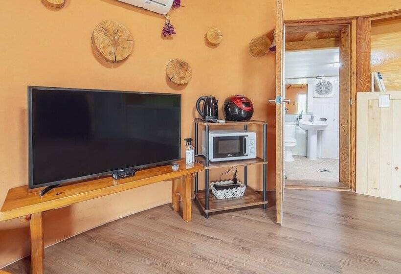 Taean Todamgil Pension