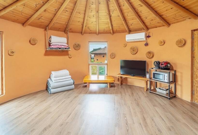 Taean Todamgil Pension