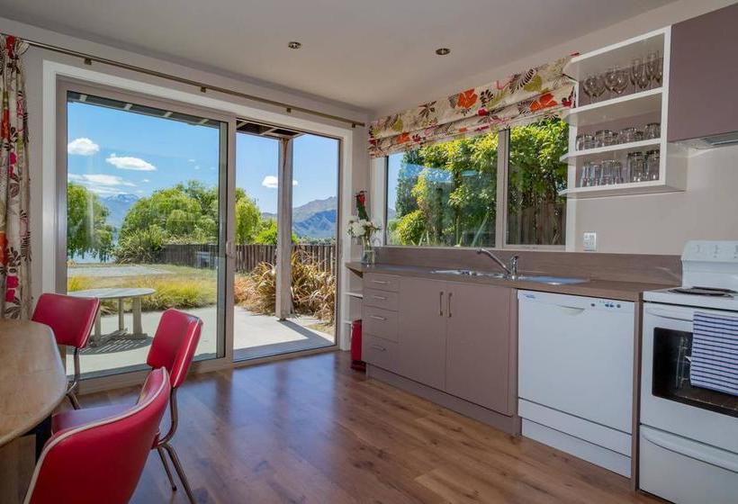 An Alpine Lodge For Sharing