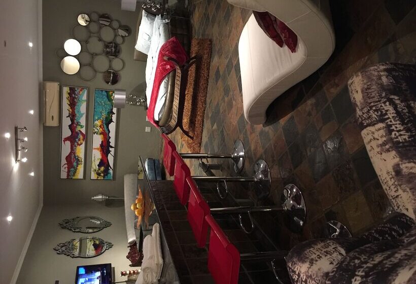 住宿加早餐  Fab Stay