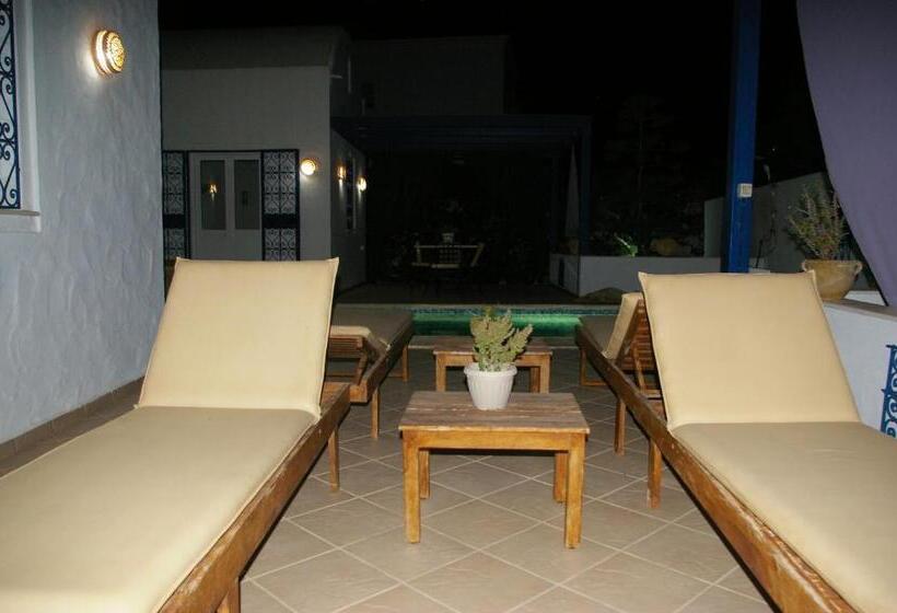 ベッドアンドブレックファースト Midounia