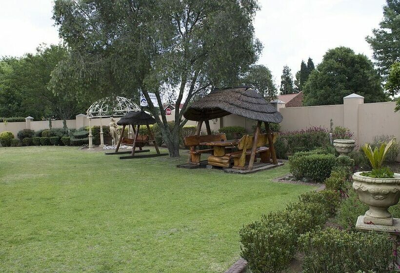 Bed and Breakfast Nmb2 Guest House