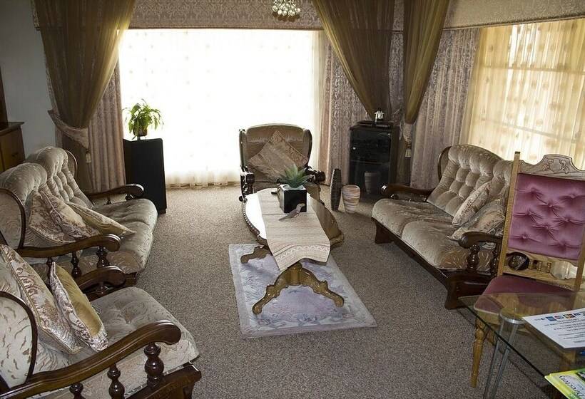 Bed and Breakfast Nmb2 Guest House