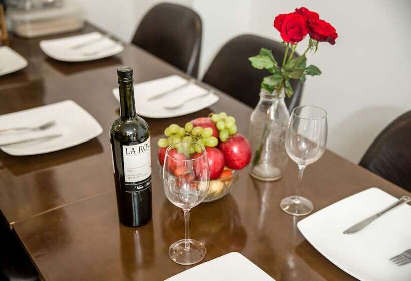 ベッドアンドブレックファースト Pedersen Hostel