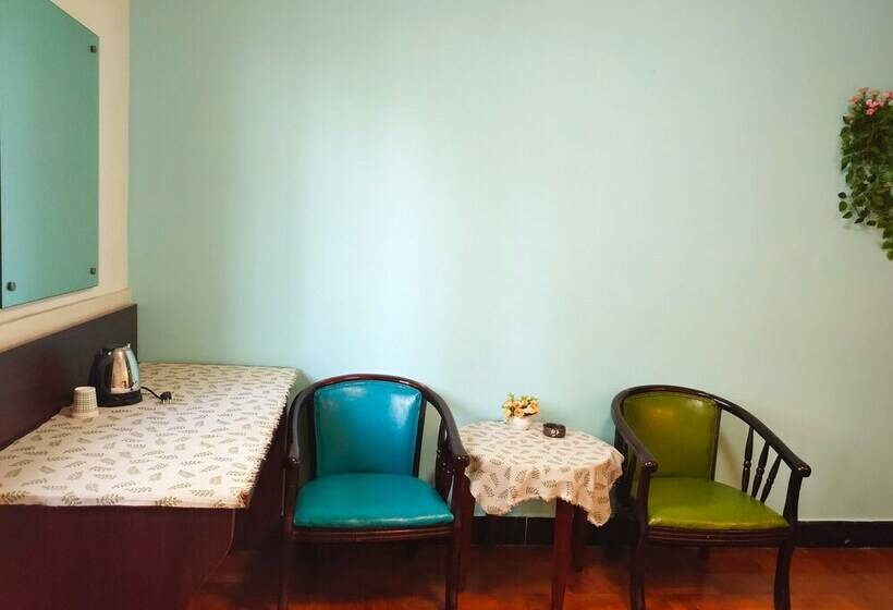 Foshan School Age Youth Hostel